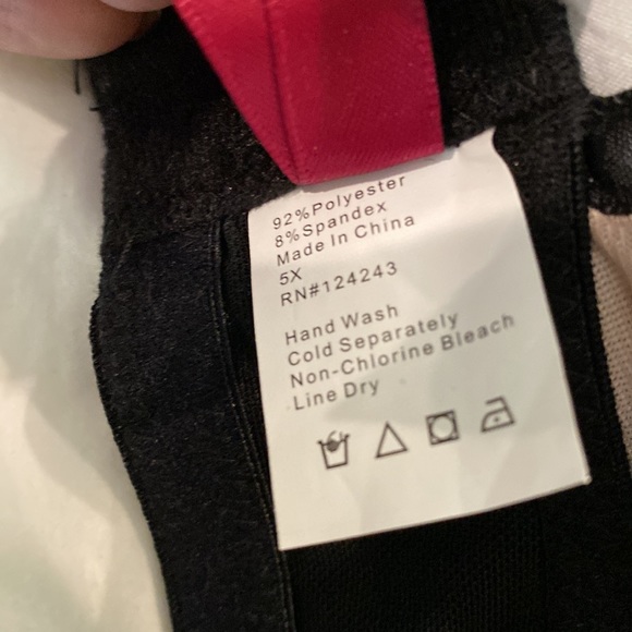 NWOT Sexy bralette from Hips and Curves in size 5X. Black lace over nude backing - Picture 5 of 5